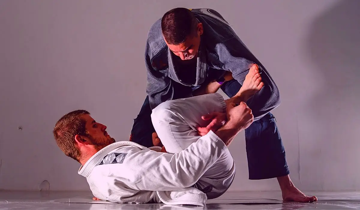 build a strong bjj guard for beginners